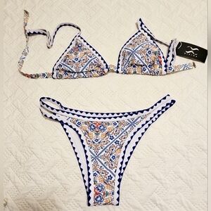 New with Tags BikinX 2pc Tankini Swimsuit White Floral Blue Size M